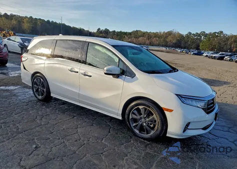 2021 Honda Odyssey Elite z USA, uszkodzony, nr VIN 5FNRL6H95MB015802